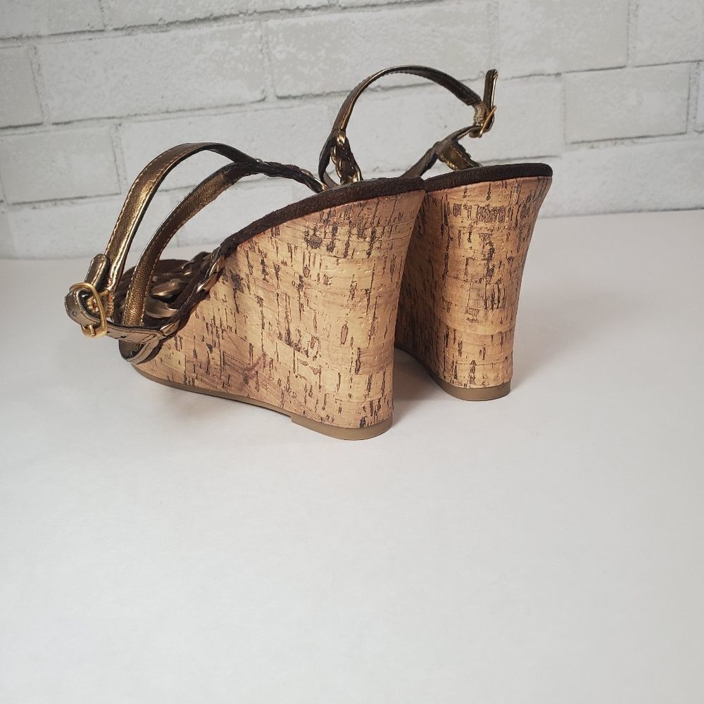 Xhilaration brown and gold wedges - Picture 6 of 13